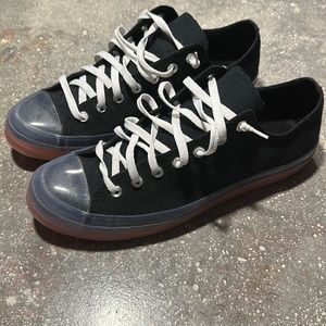 Converse Chuck Taylor Low “Black Wild Mango”